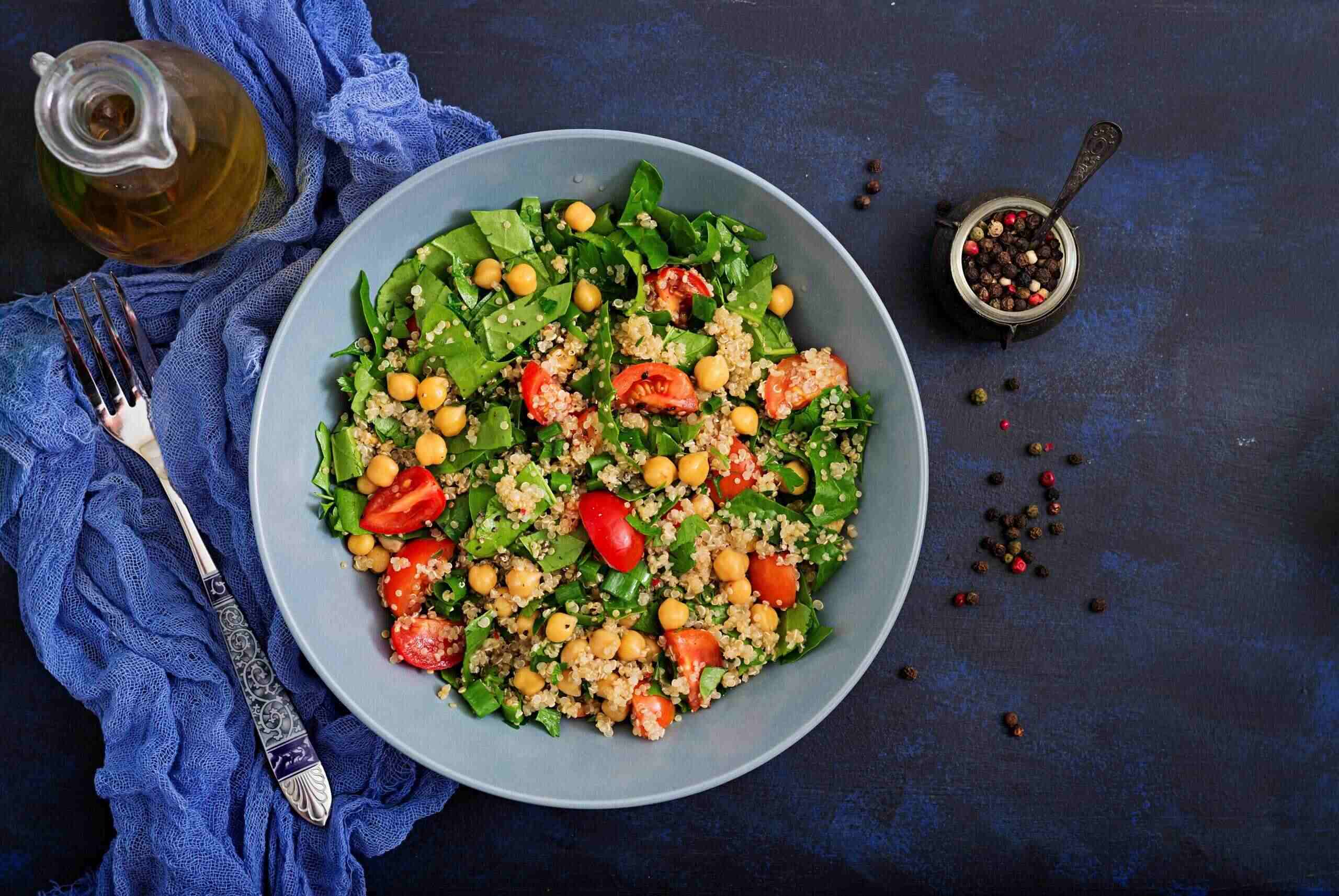 mediterranean-quinoa-salad-recipe