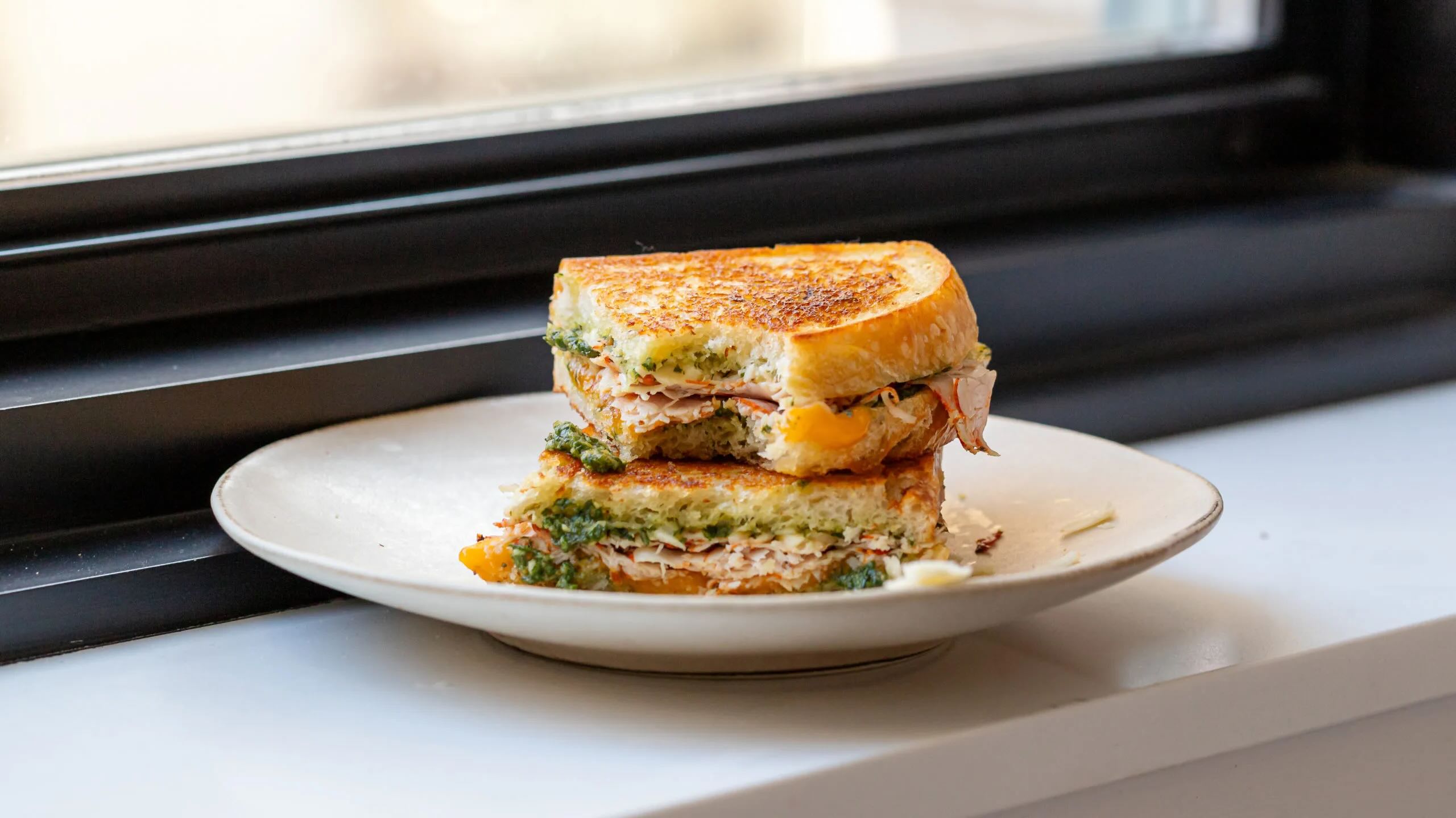 pesto-grilled-cheese-sandwich-recipe